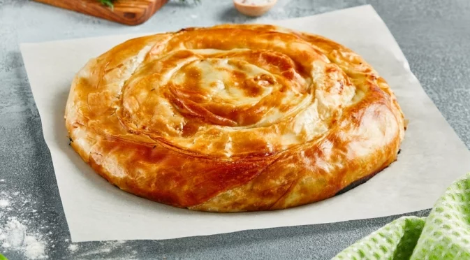 Как се приготвя турска баница с кашкавал?