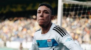 Два клуба от Ла Лига влизат в битка за Филип Кръстев