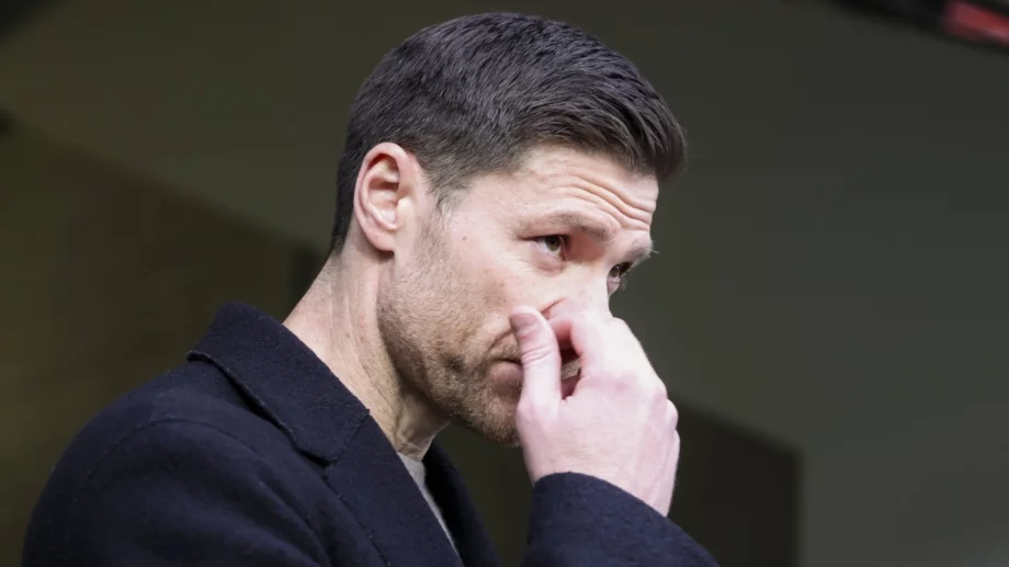 Шаби Алонсо се хвана за главата: Сериозен трус в Реал Мадрид преди старта на сезона