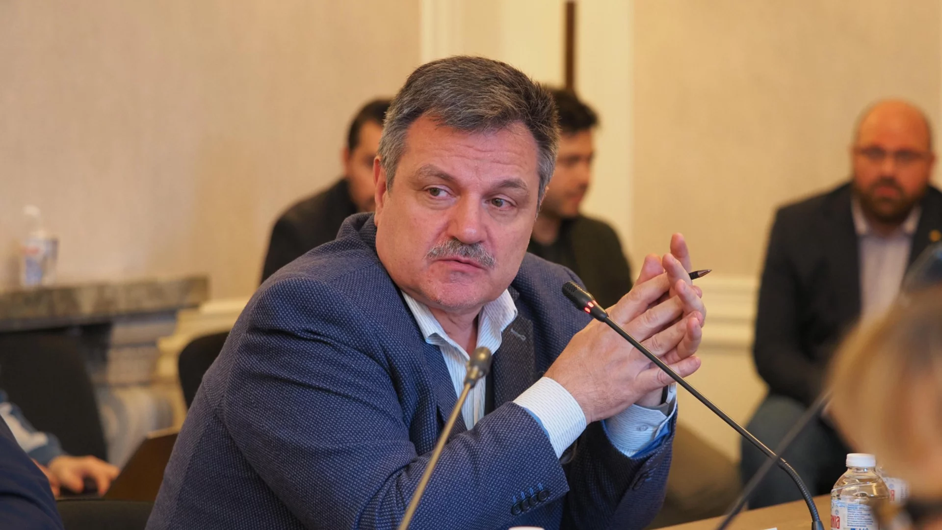 Кои са критичните проблеми в здравеопазването: Говори д-р Александър Симидчиев