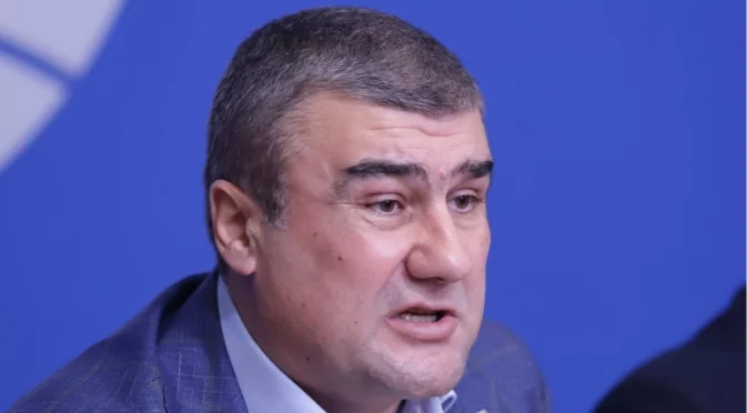 Димитър Зоров: Ние не вдигаме цените на млечните продукти, търговците слагат надценки от 50 до 100%