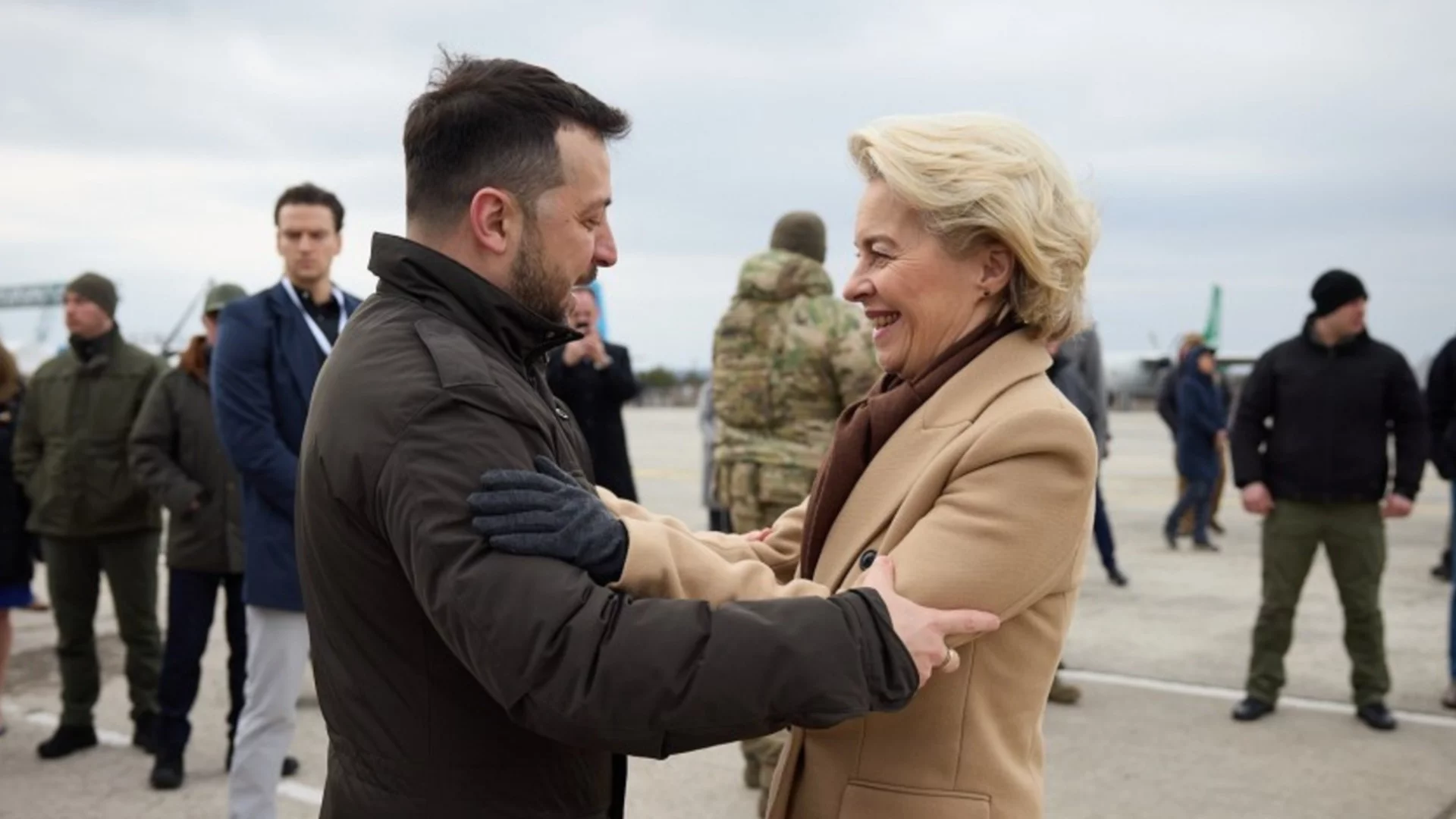 ЕС съкращава парите за Украйна