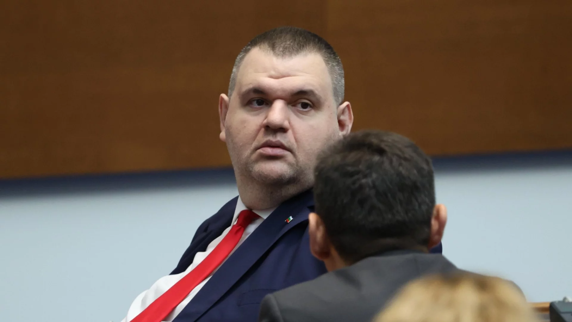 Политолог: Пеевски да победи в България - това е напълно възможно