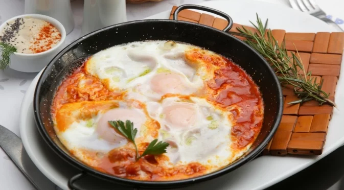 Как се приготвят най-вкусните поширани яйца