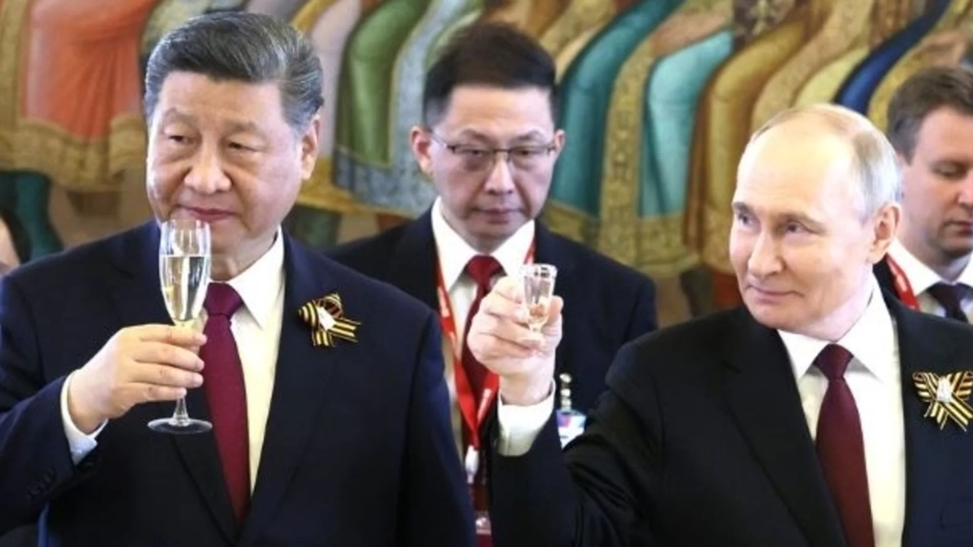 "Путин и Си пият водка, но Русия и Китай не са приятели"