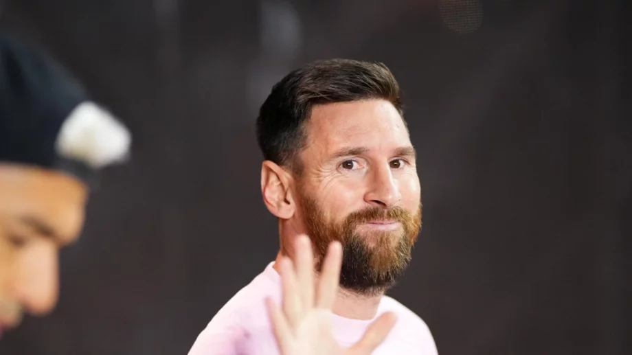 Меси е заснет от "скандална камера" на концерт на Coldplay: Вижте реакцията му (ВИДЕО)