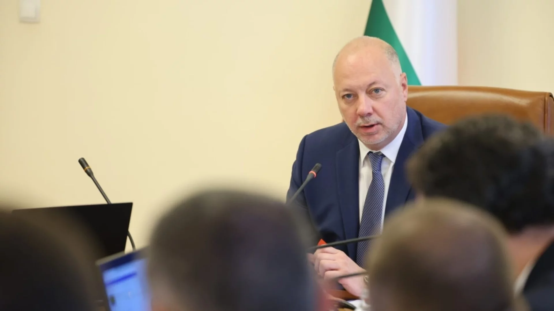 Желязков: Радев иска да купим "Спартан"-и за гасене на пожари по определени съображения, искам нов анализ