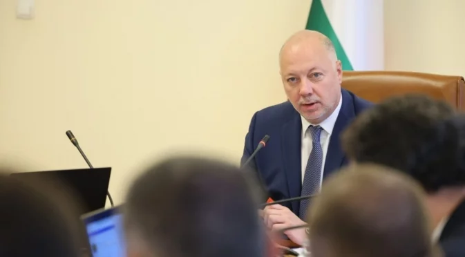 Желязков: Радев иска да купим "Спартан"-и за гасене на пожари по определени съображения, искам нов анализ