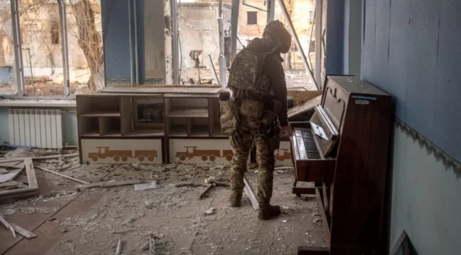 "Ангелите на Донбас" пак се появиха, този път молят Чичко Путин за вода (ВИДЕО)