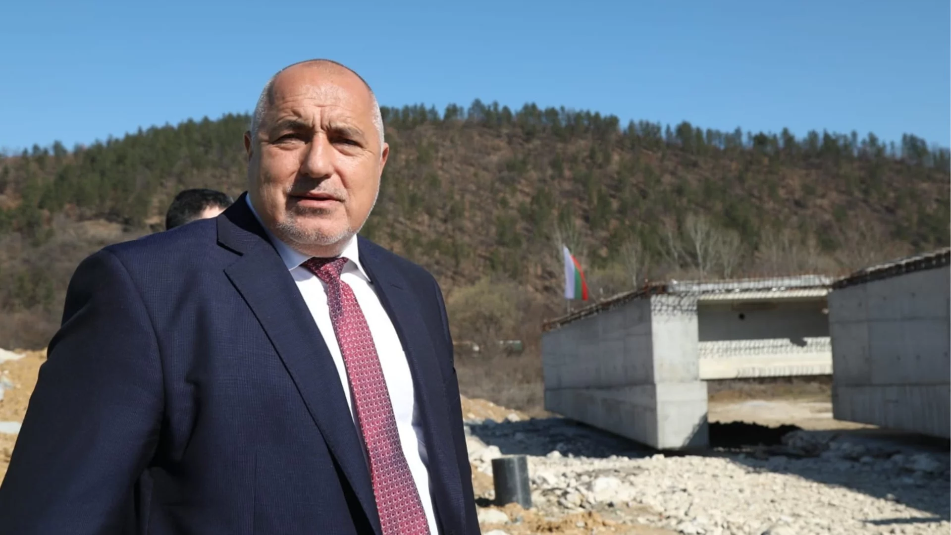 Бойко Борисов от Родопите: "Ще ми се подиграват, че хвърляме пари от джипката" (ВИДЕО)