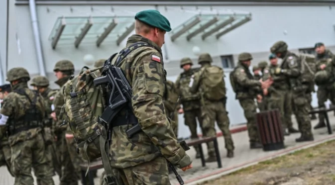 Капка в морето или военен бум? Полша ще произвежда 200 000 снаряда годишно