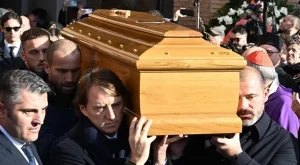 Съпругата на легенда разкри последните му мигове: "Когато казах това, той ме пусна и умря"