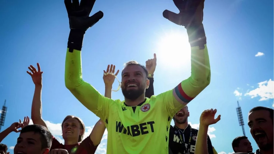 Високо над всички в историята: Густаво Бусато с 200 мача за ЦСКА