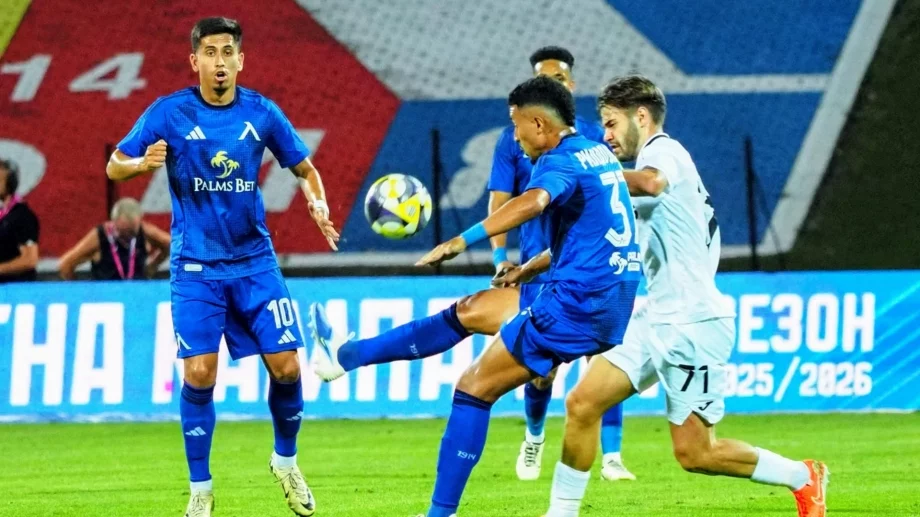 С фантастичен гол Левски продължи забележителна серия срещу Славия 