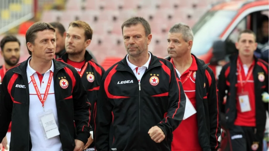 Стойчо Младенов: Кирил Домусчиев дерибейства и обгръща с мъртва хватка конкуренцията