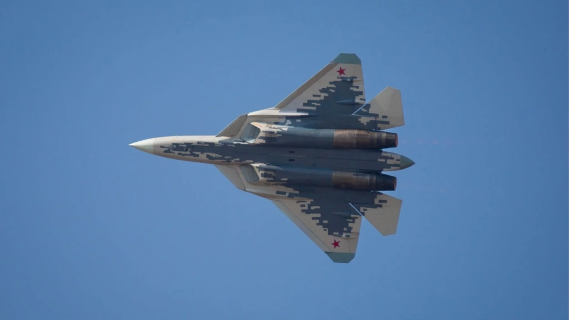 Хиперзвукова заплаха: Русия оборудва изтребители Су-57 с военноморската ракета "Циркон"? (ВИДЕО)