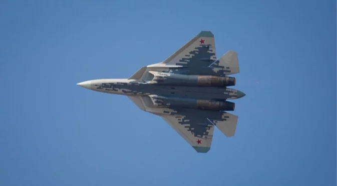 Хиперзвукова заплаха: Русия оборудва изтребители Су-57 с военноморската ракета "Циркон"? (ВИДЕО)