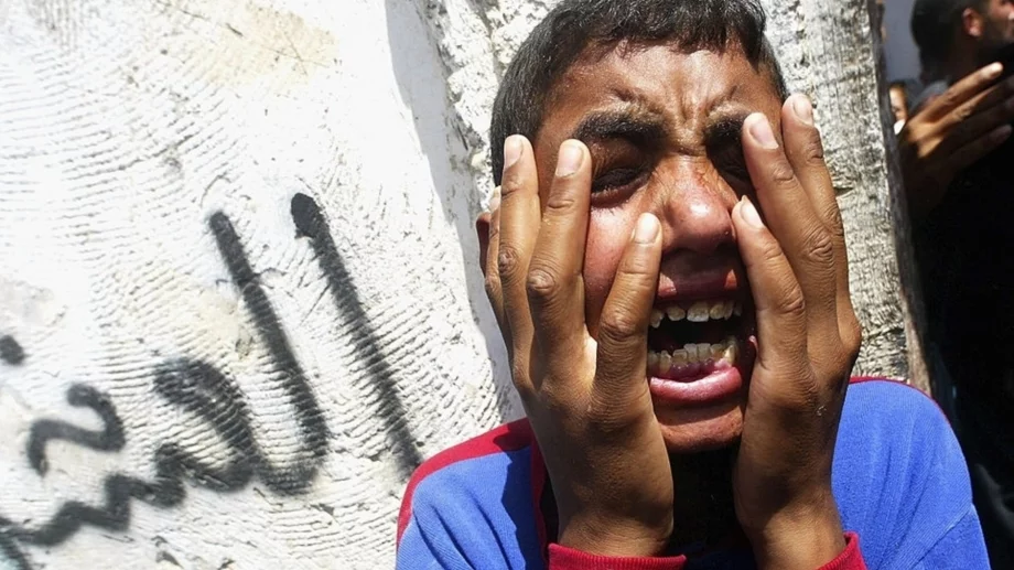 Израелски футболист е изгонен от клуба, призовал: „Изравнете Газа със земята“