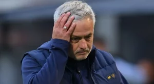 Моуриньо е просто човек: Разплака се на пресконференция на Фенербахче (ВИДЕО)