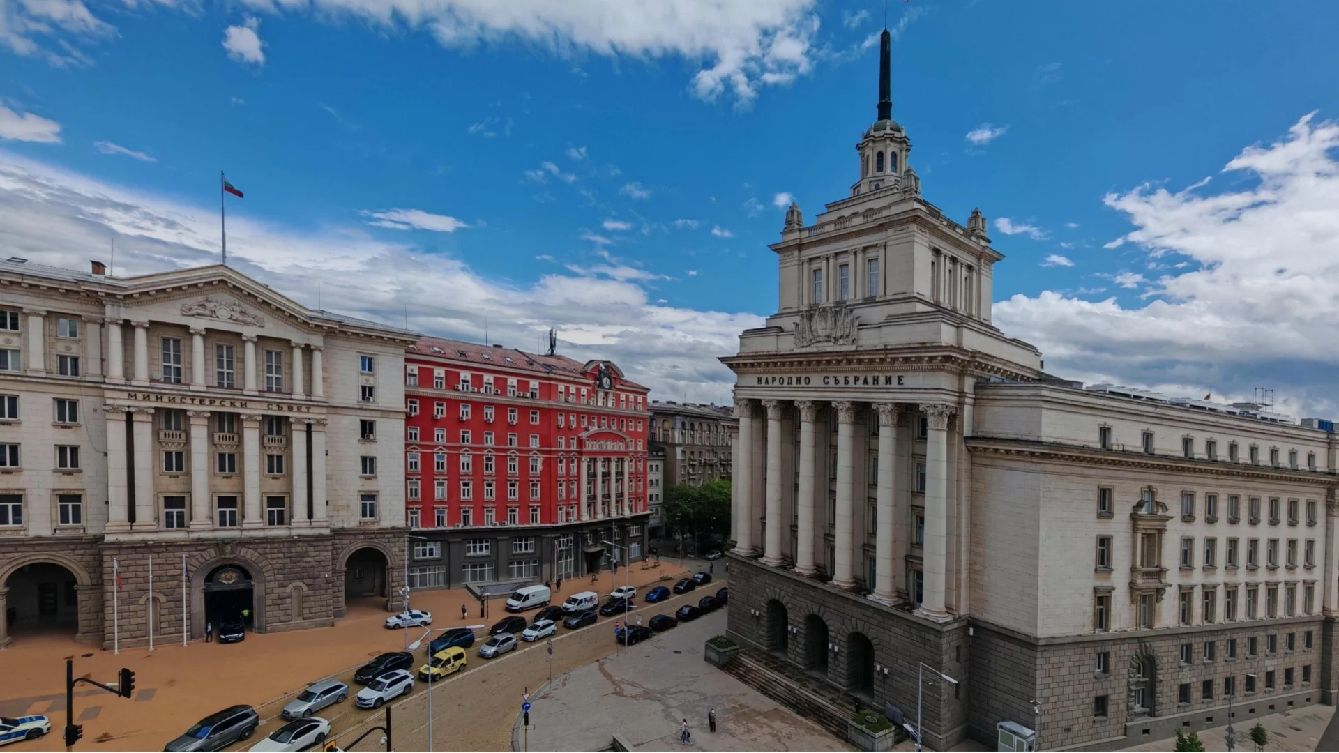 Боян Юруков: Правителството излъга, че спира да продава държавни имоти - часове по-късно има нови търгове (КАРТА)