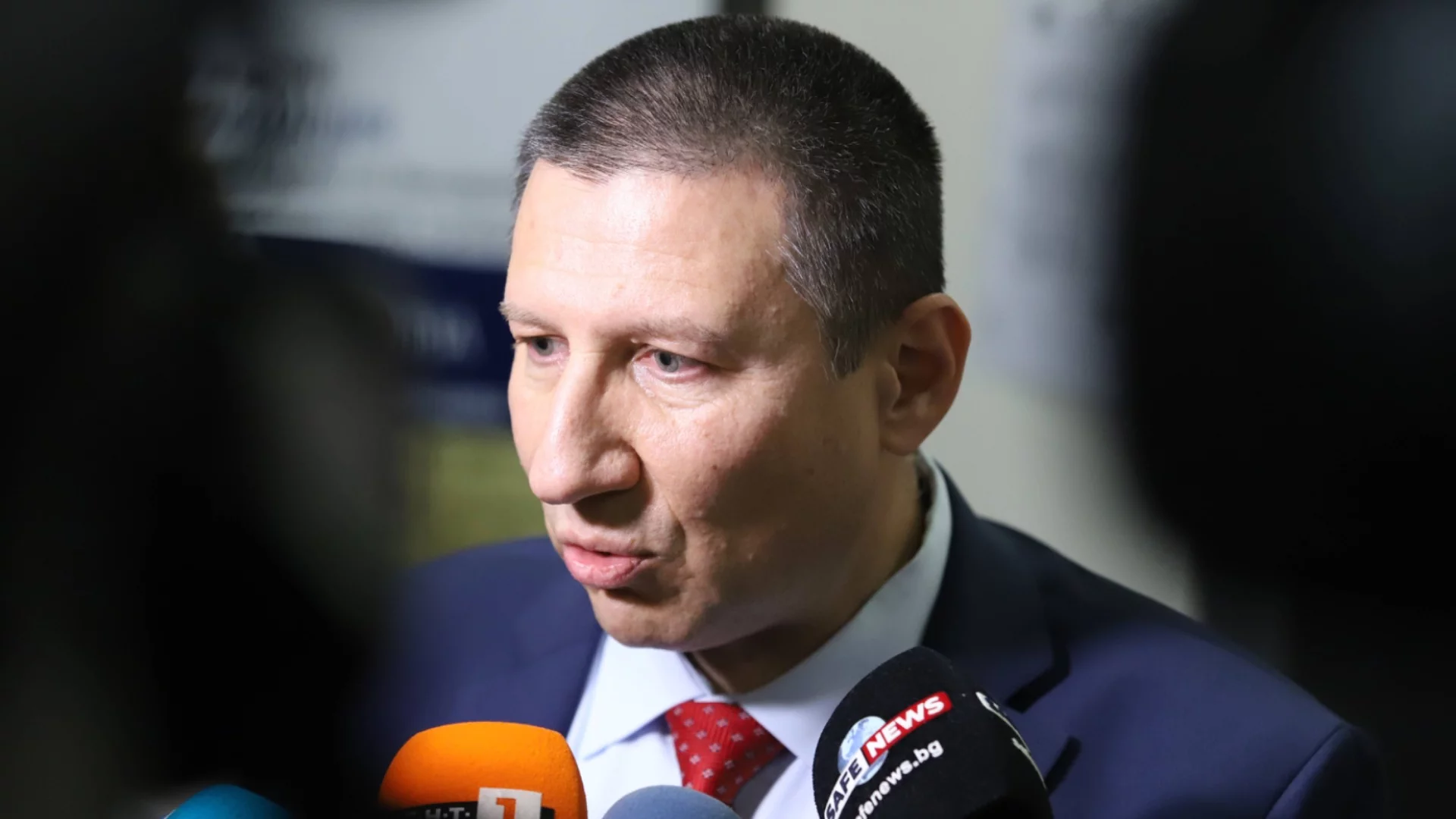 Сарафов се срещна с ФБР