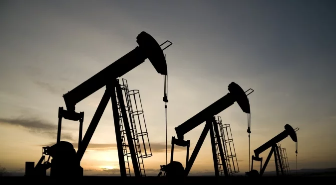 След митата на Тръмп: Индийските нефтопреработвателни предприятия се отдръпват от руския петрол