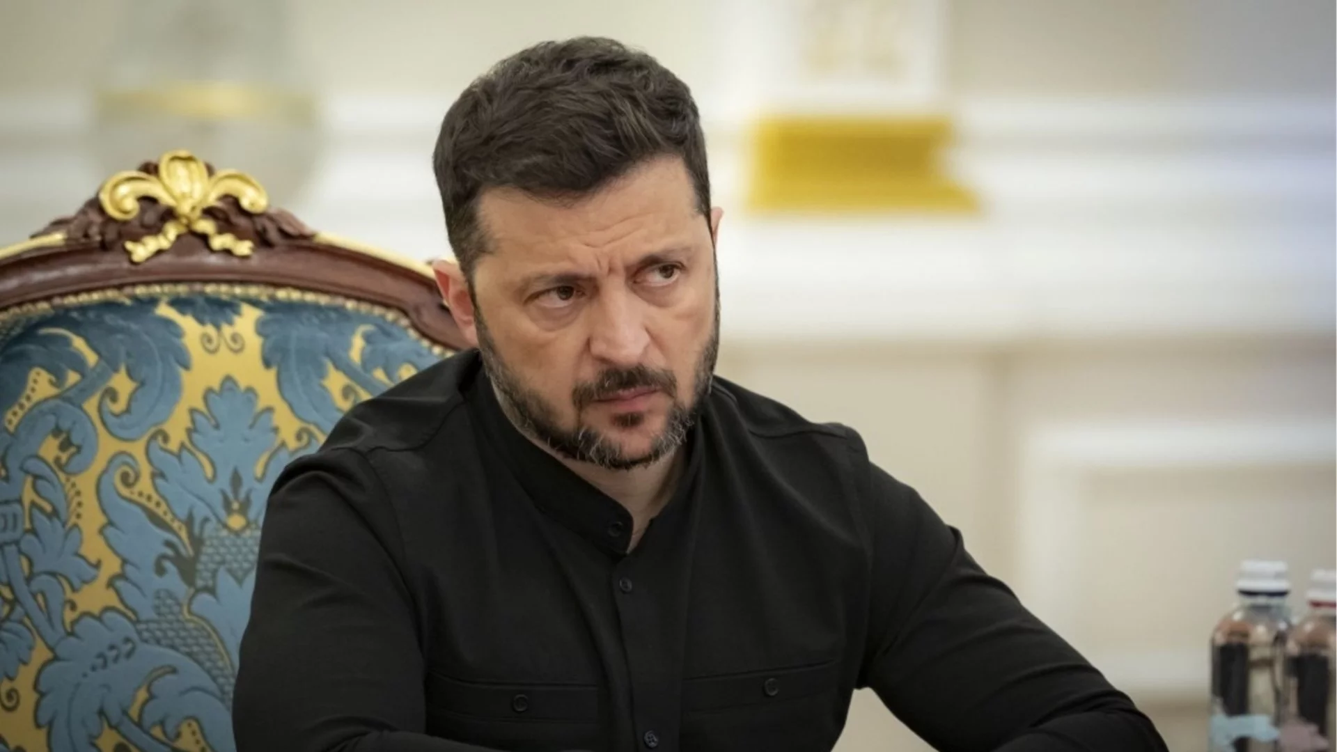 Зеленски потвърди: Обсъжда се тристранна среща с Тръмп и Путин