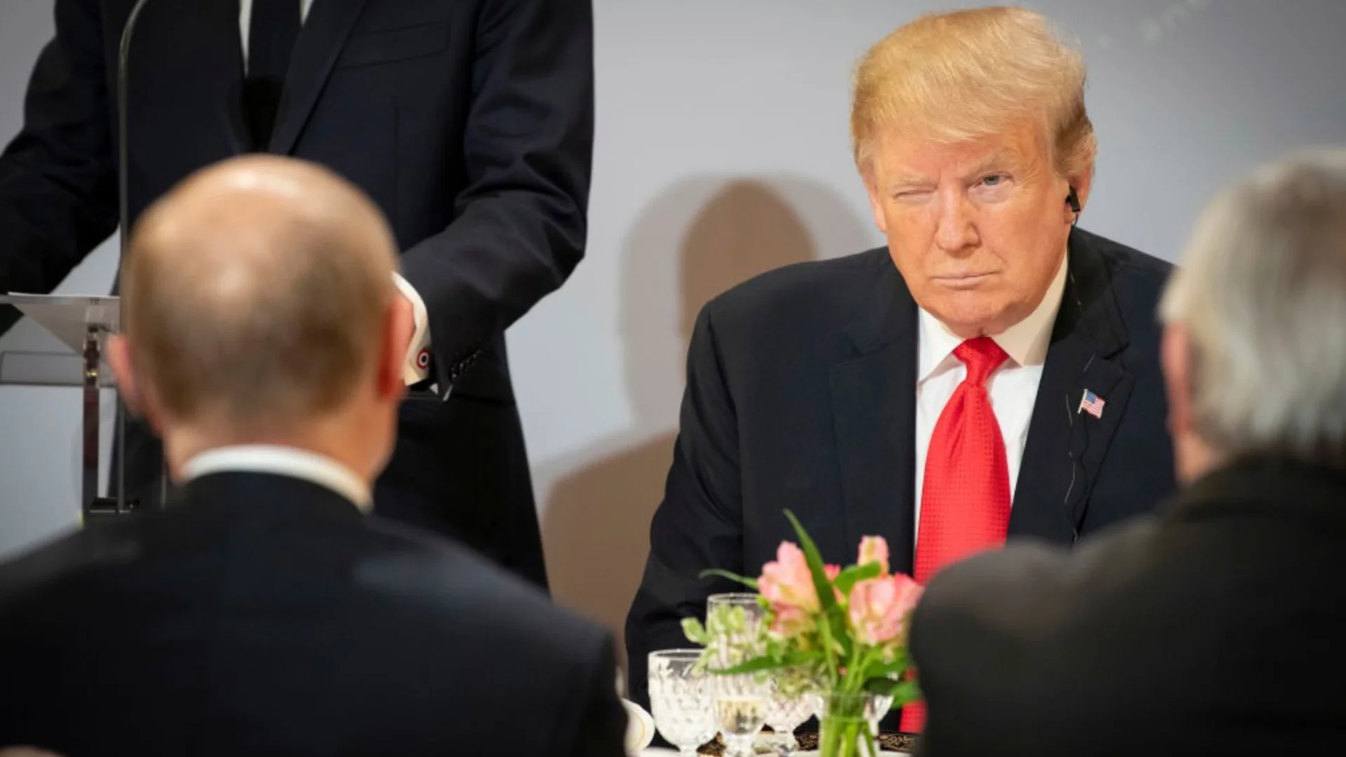 Кремъл официално отговори за срещата на Тръмп и Путин. Нови санкции - мъгла