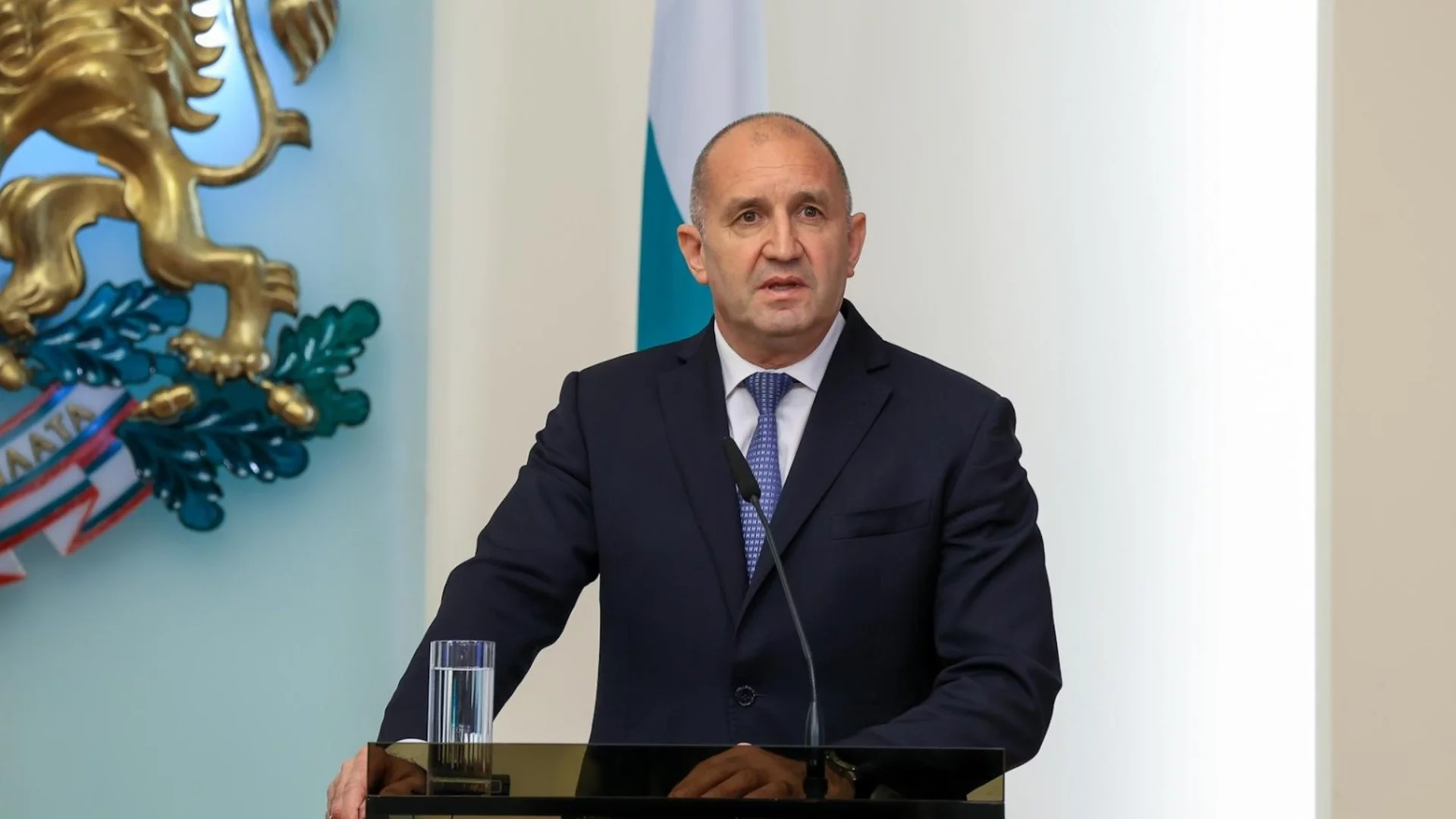 Президентът Радев отива във Варна за празника на ВМС