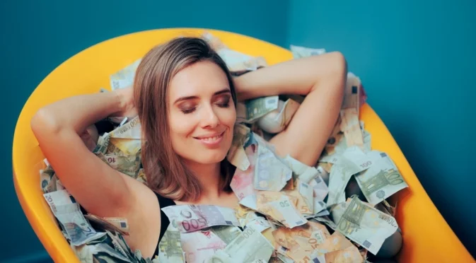 Във вторник: Топли, топли ще дойдат паричките при Лъв, Везни + още 2 зодии