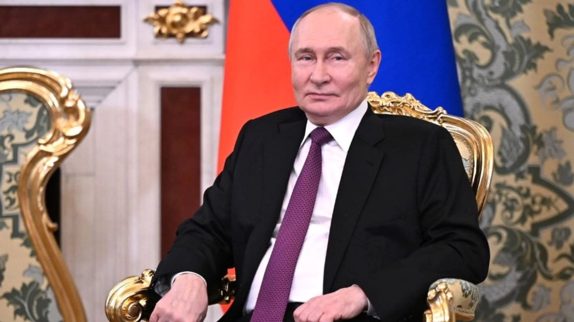 3000 долара на месец, за да протестираш в полза на Путин: Оферта от олигарх-беглец (ВИДЕО)