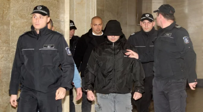 Трима от "Наглите" са в неизвестност, полицията ги издирва