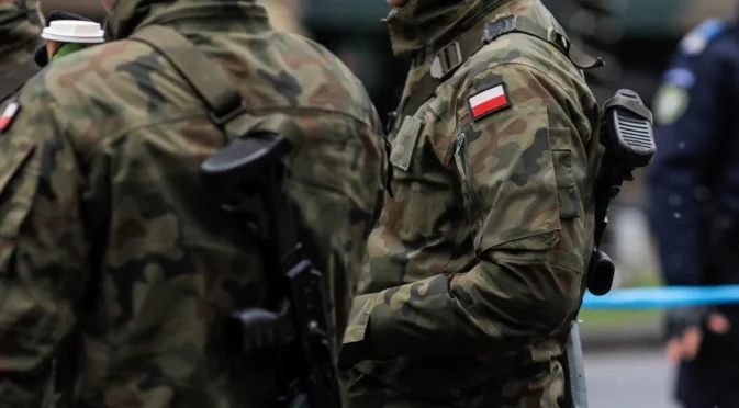 Ваканция в армията: Това е изборът на хиляди млади поляци