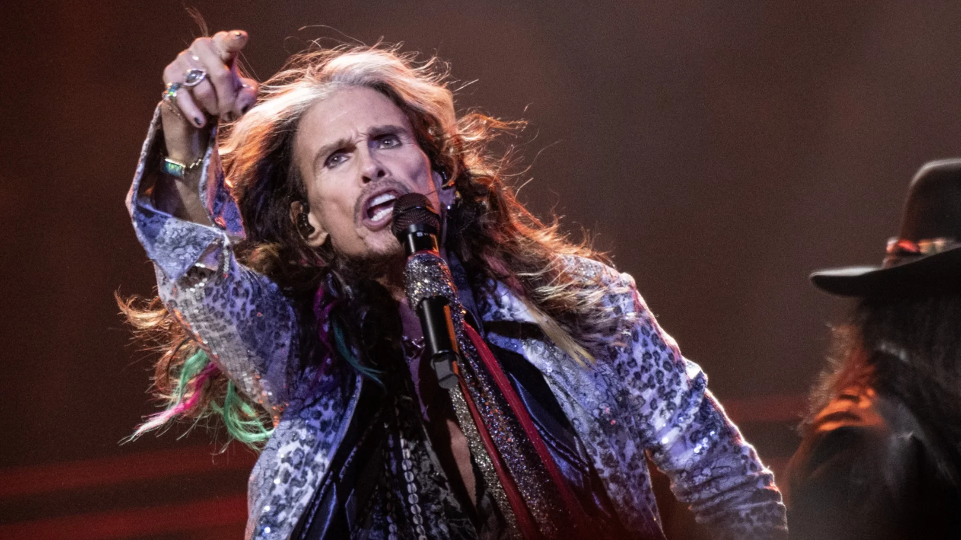 Стивън Тайлър нито може, нито иска да направи турне с Aerosmith