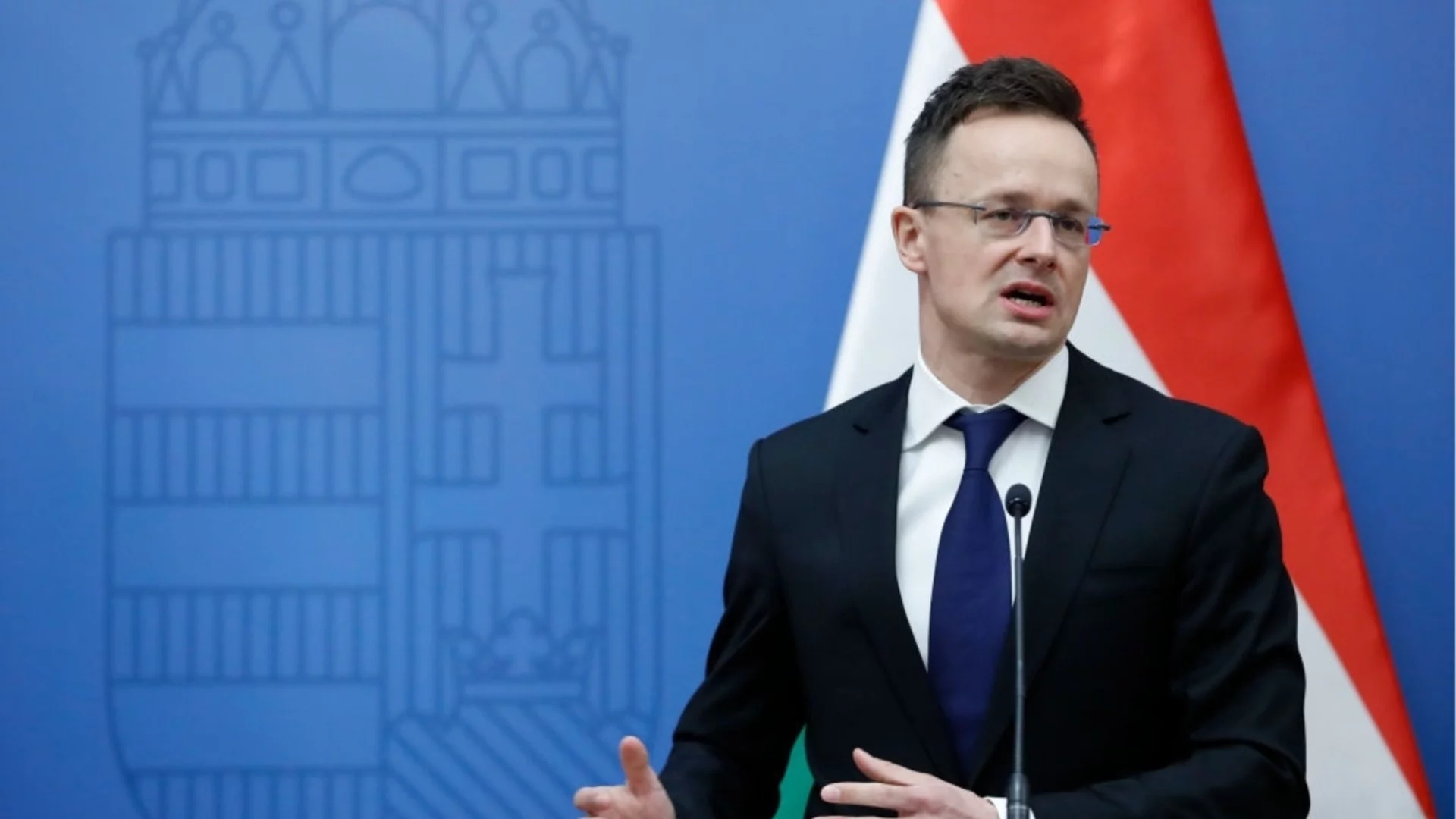Унгария обвини Украйна за спрения руския петрол, Киев: Оплачете се на приятелите си в Москва
