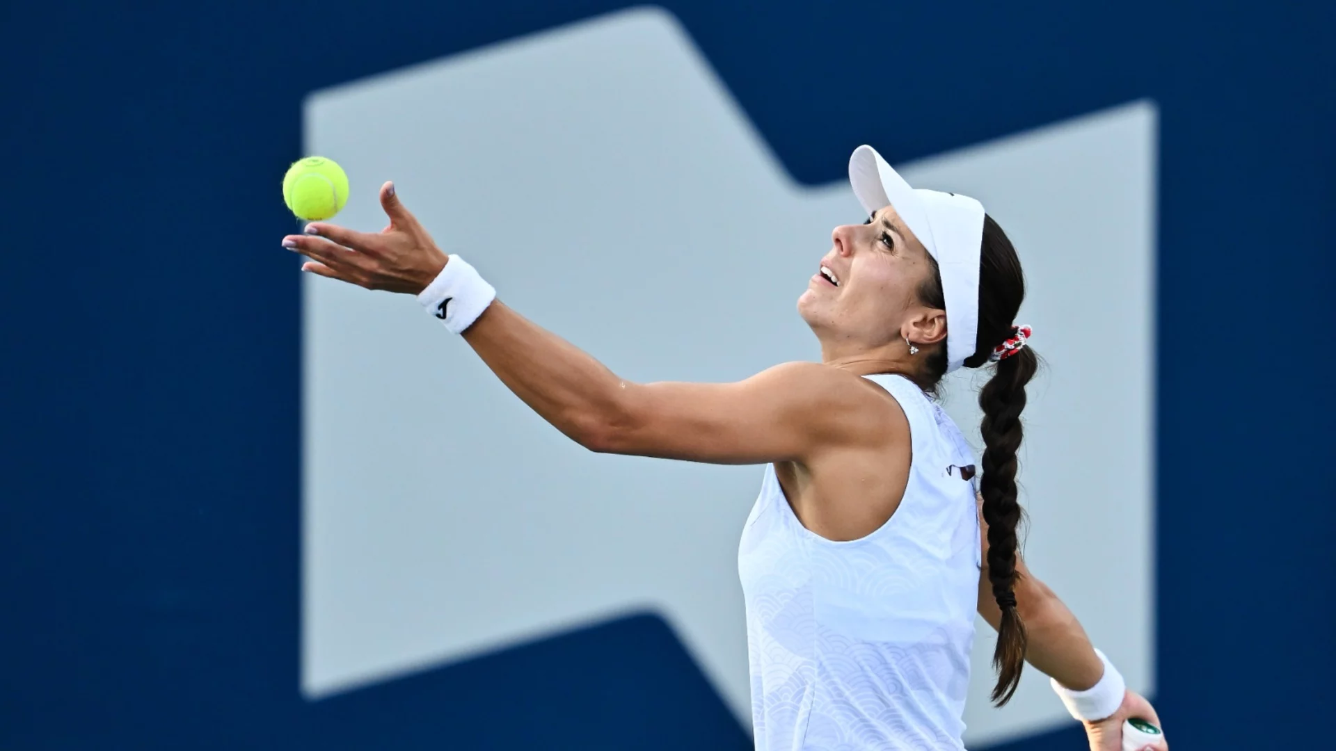 Браво! Първата ракета на България стартира US Open с категоричен успех