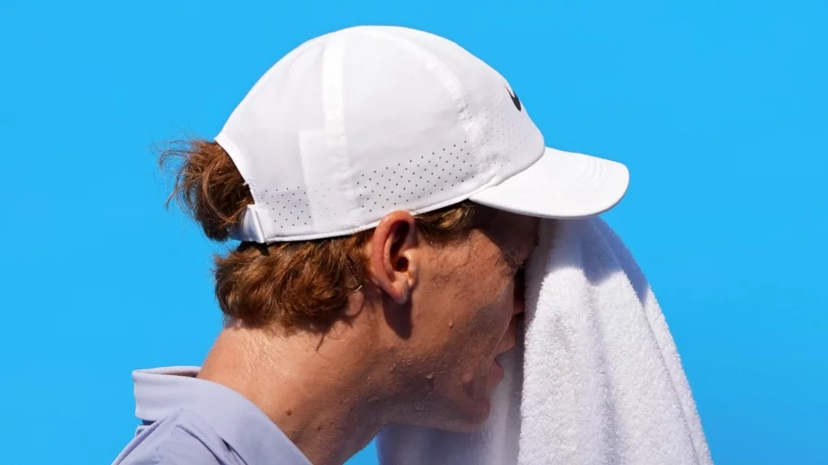 Яник Синер се оттегля от US Open!?