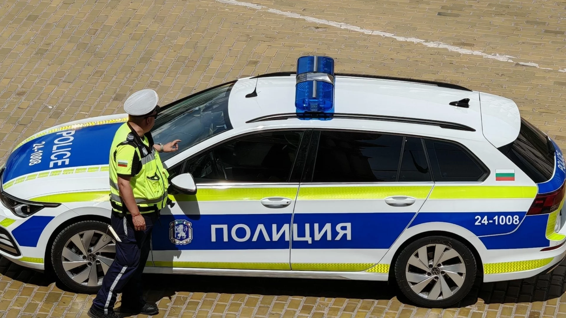 Не се прибрала със стадото си: Доброволци и полицаи търсят 78-годишна жена 