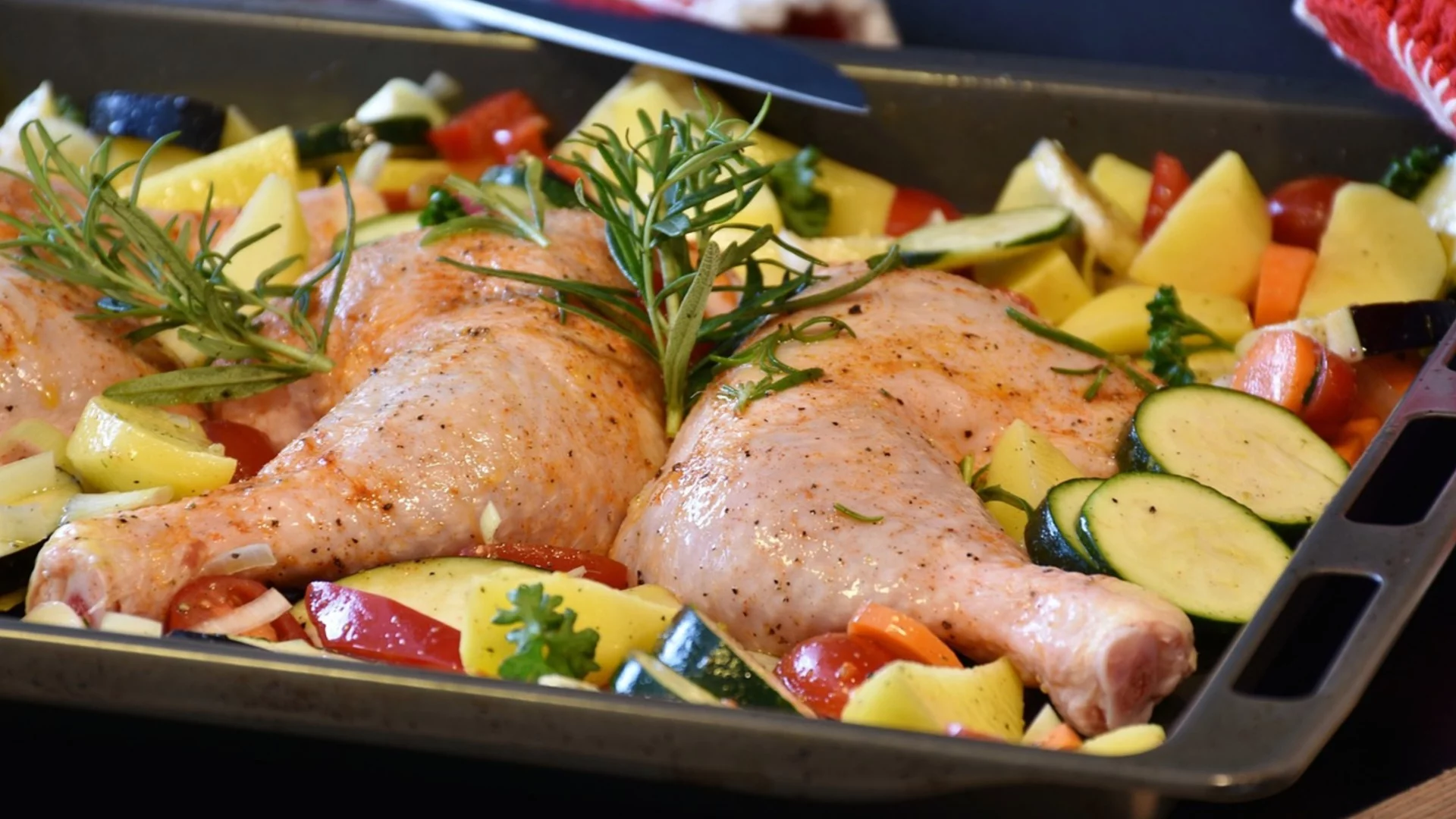 Как се приготвя най-вкусното пиле по градинарски