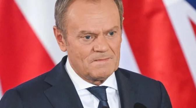 Туск се противопоставя на срещата Путин - Зеленски в Будапеща заради асоциациите с Будапещенския меморандум