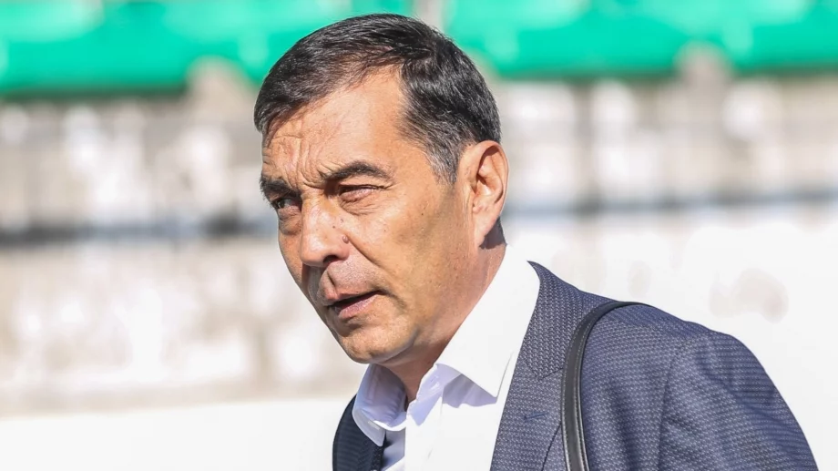 Ангел Петричев се закани на Левски с 13 думи