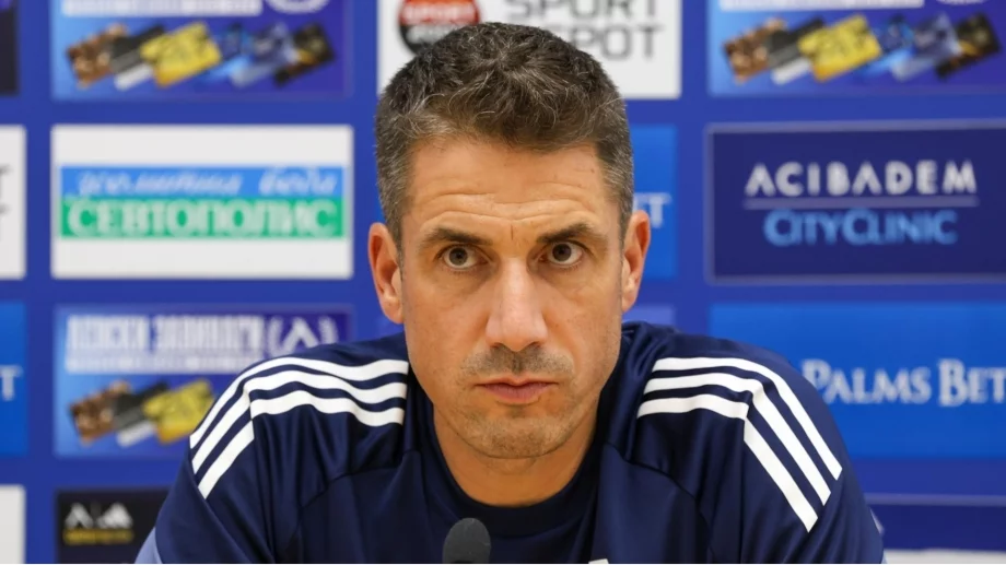 24 часа преди Левски - АЗ Алкмаар: Веласкес с кошмарни новини за отбора