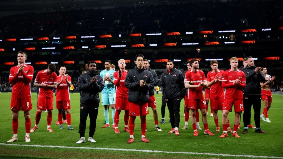 В АЗ Алкмаар се хванаха за главата: Как ще играем на този стадион!? (СНИМКИ)