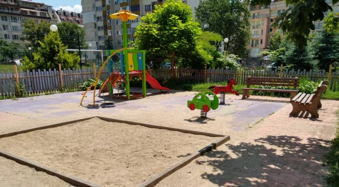 Дете от Варна е в болница след токов удар на детска площадка