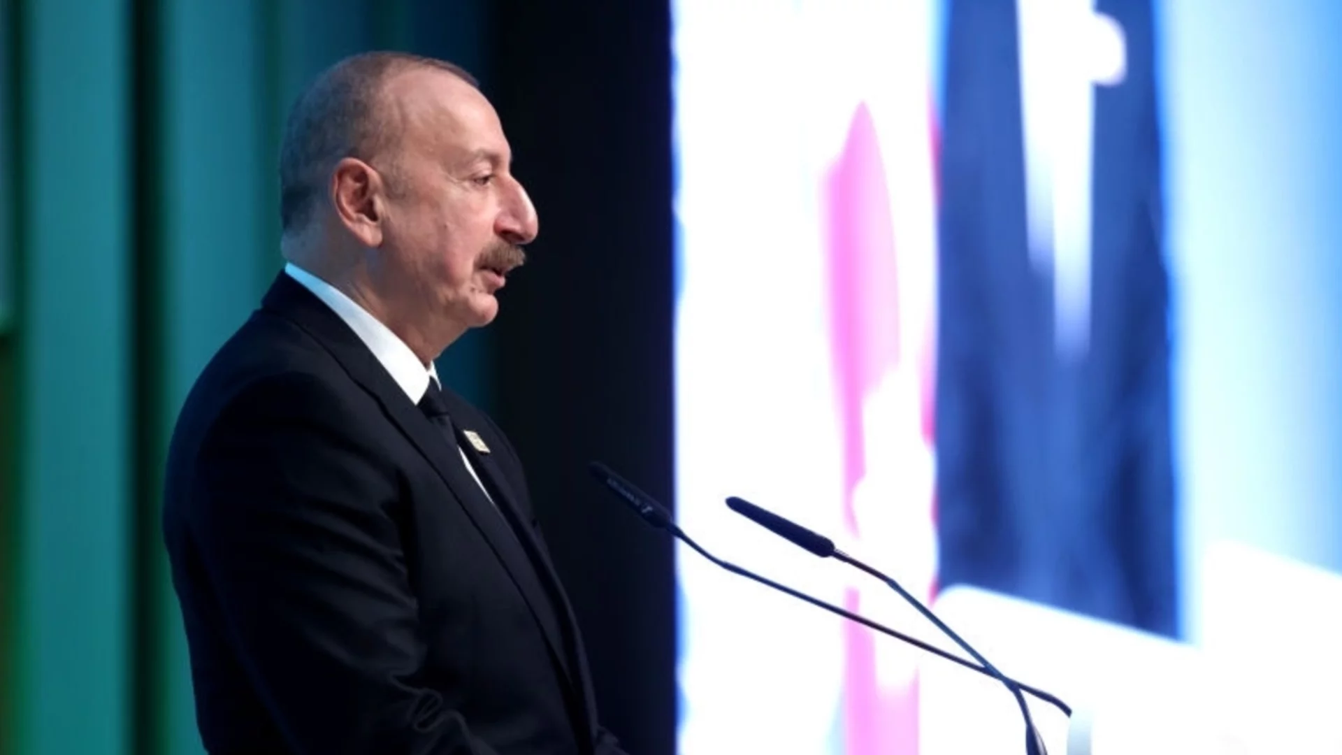 След припомняне на победата президентът на Азербайджан: Трябва да сме готови за война във всеки един момент