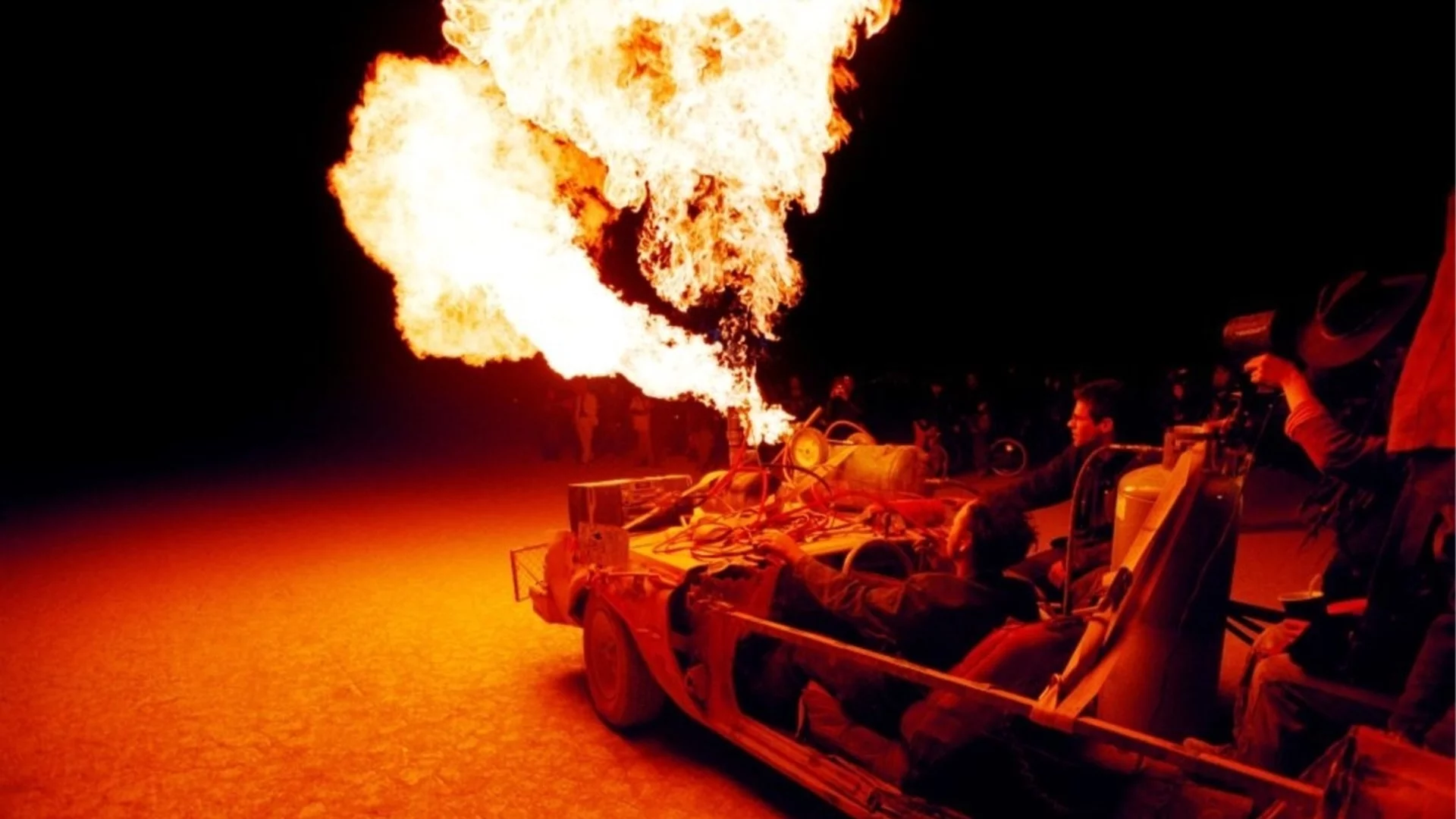 Burning Man или "Дюн"? Пясъчна буря връхлетя популярния фестивал в САЩ (ВИДЕО)