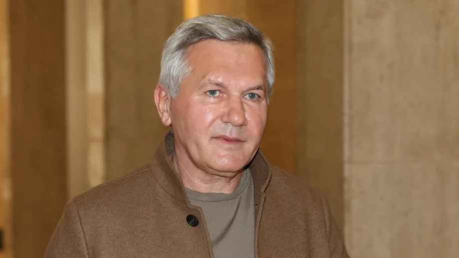 Първа открита атака по Папазки: Отправи я футболистът на ЦСКА, създал ЦСКА 1948