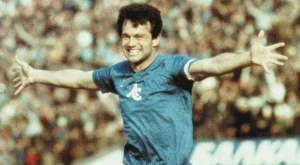 Пената: Гунди пиеше вермут, а Котков - коняк