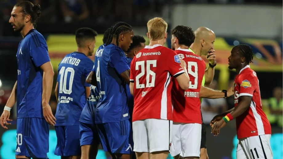 Пет гола разлика и антирекорд: Европейската мечта на Левски пак в кошчето