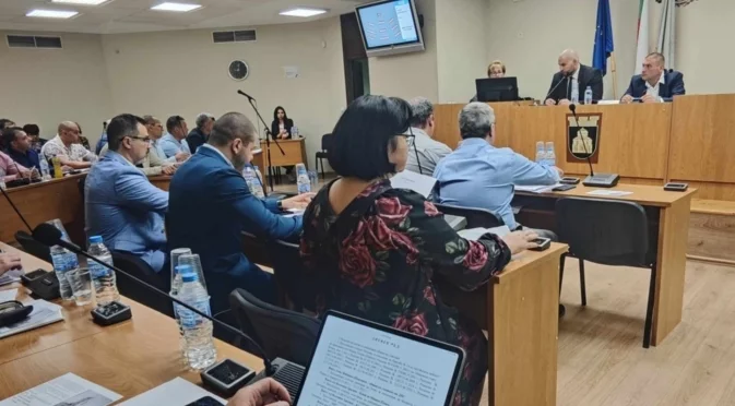 Общински съвет - Плевен заседава на 28 август по предварителен дневен ред от 39 предложения